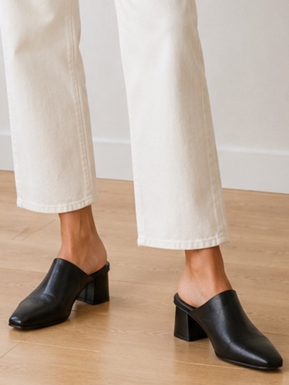 Seychelles Muse Black Leather Pointed Toe Block Heel Mules